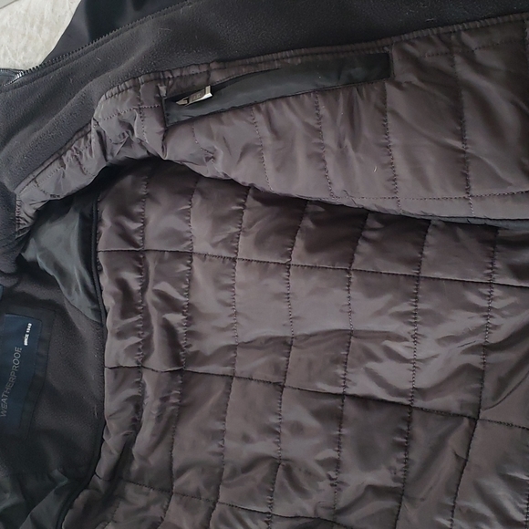Weatherproof jacket - Picture 8 of 15